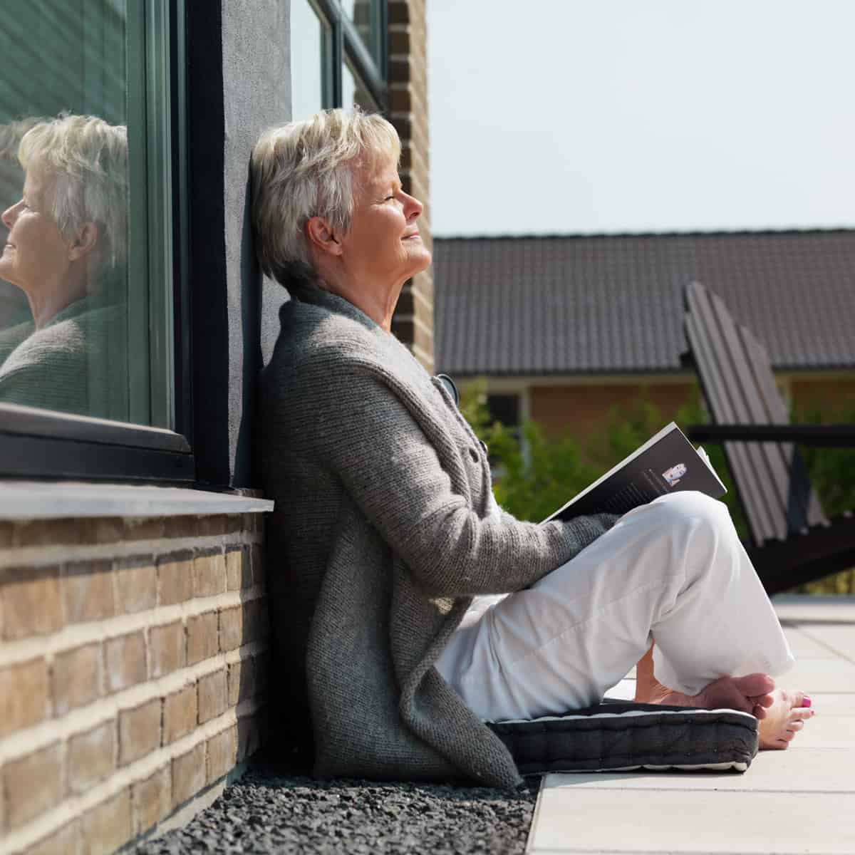 Vi trives bedst i dagslys, men lever livet indendørs